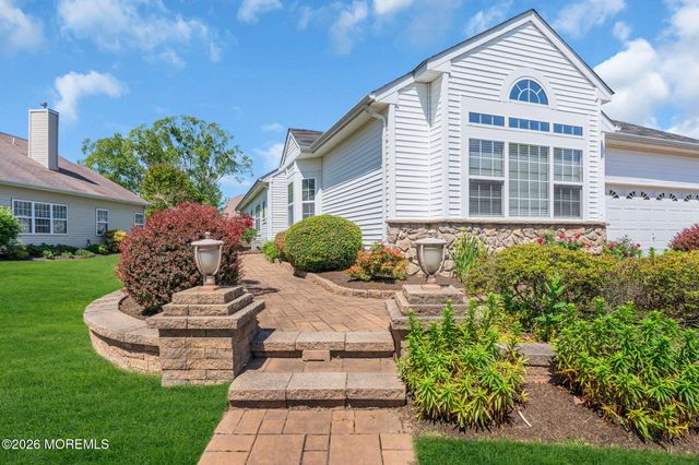 5 Ferrara Court, Manchester, NJ 08759