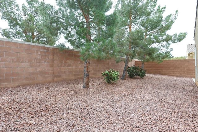 6928 Dipper Avenue, North Las Vegas, NV 89084