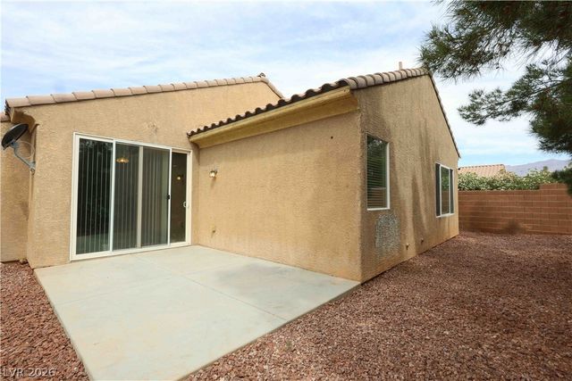 6928 Dipper Avenue, North Las Vegas, NV 89084