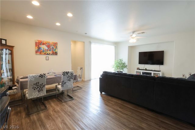 6928 Dipper Avenue, North Las Vegas, NV 89084