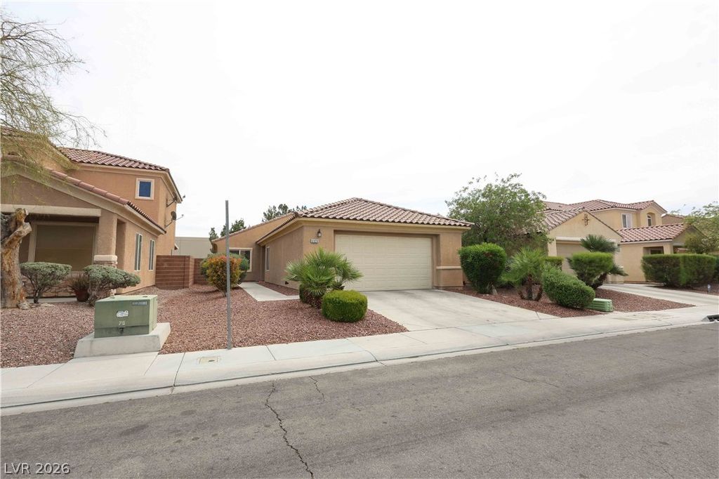 6928 Dipper Avenue, North Las Vegas, NV 89084