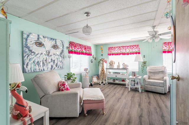 2042 S Coyote Ave, Yuma, ND 58364