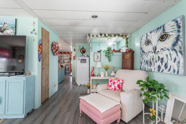 2042 S Coyote Ave, Yuma, ND 58364