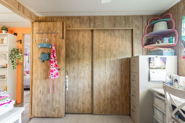 2042 S Coyote Ave, Yuma, ND 58364