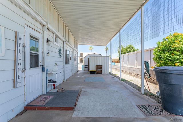 2042 S Coyote Ave, Yuma, ND 58364