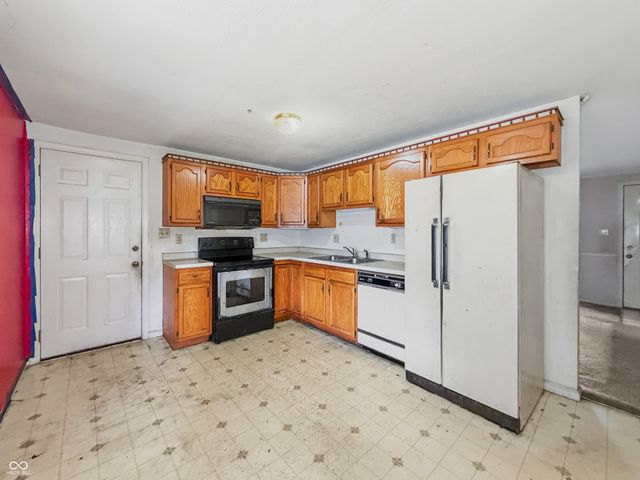 9520 Burrwood Court, Indianapolis, IN 46235