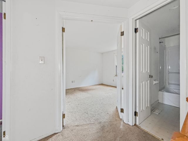 9520 Burrwood Court, Indianapolis, IN 46235