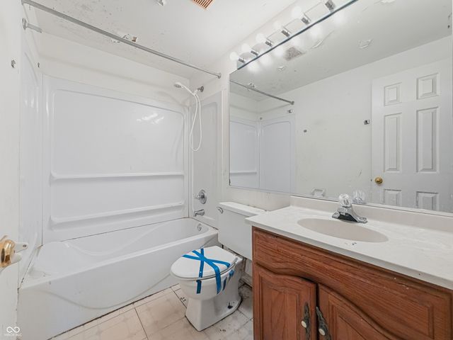 9520 Burrwood Court, Indianapolis, IN 46235