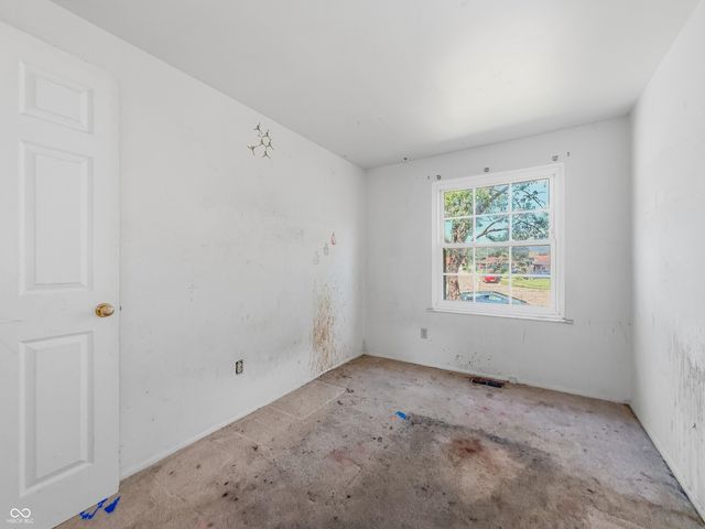9520 Burrwood Court, Indianapolis, IN 46235