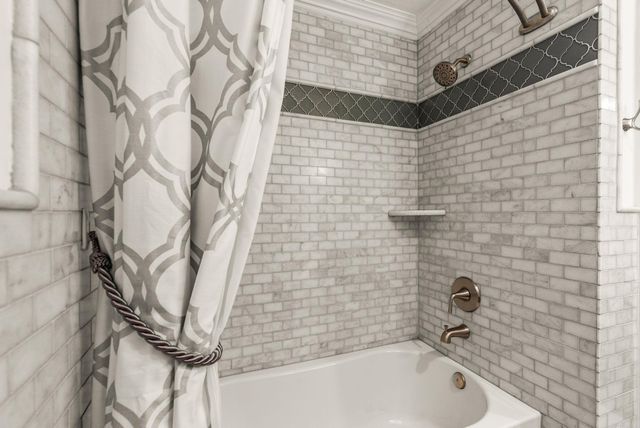 12 Edenwood Ln Lane, North Little Rock, AR 72116