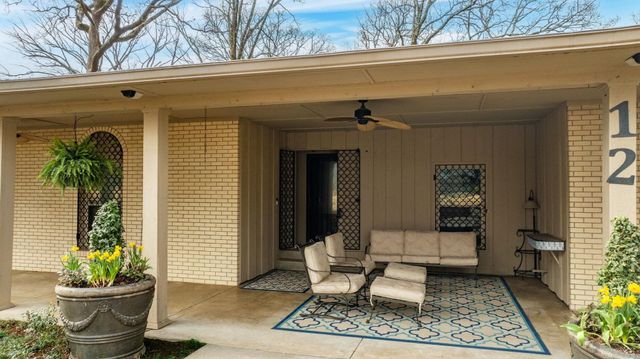 12 Edenwood Ln Lane, North Little Rock, AR 72116