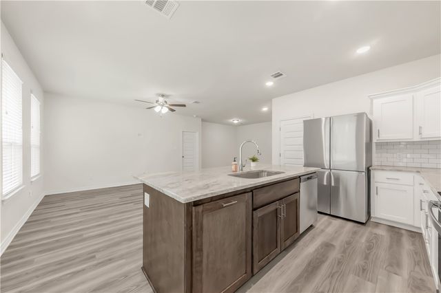 2509 Lightfoot Lane, Bryan, TX 77803