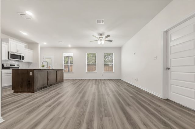 2509 Lightfoot Lane, Bryan, TX 77803