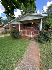 1657 SW 18TH WAY, Birmingham, AL 35211
