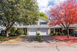 13 Ashwood Lane, Webster, NY 14580