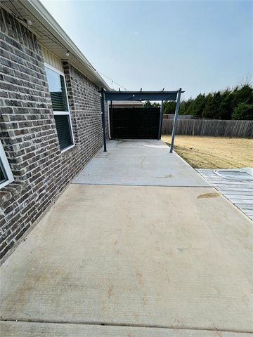 5668 Bent Creek Road, Shawnee, OK 74804