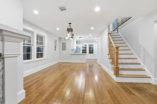 318 Concord Ave 2, Cambridge, MA 02138