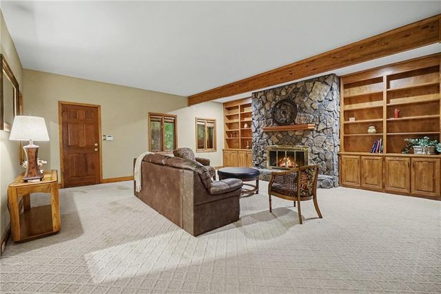 365 Crosstree Lane, Sandy Springs, GA 30328