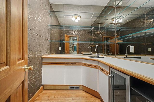 365 Crosstree Lane, Sandy Springs, GA 30328