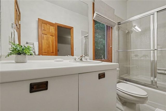365 Crosstree Lane, Sandy Springs, GA 30328
