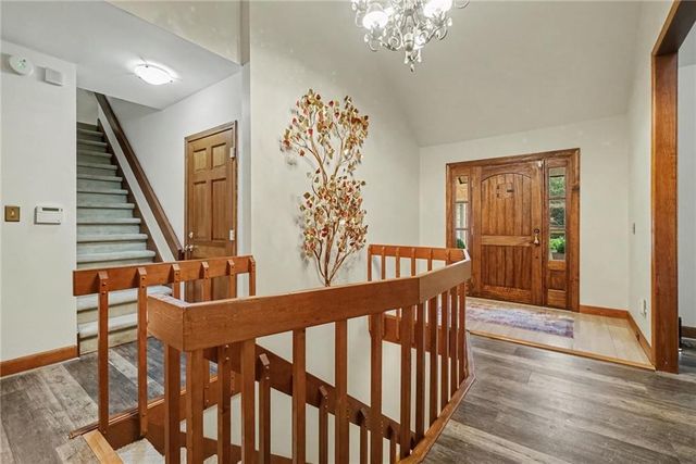 365 Crosstree Lane, Sandy Springs, GA 30328
