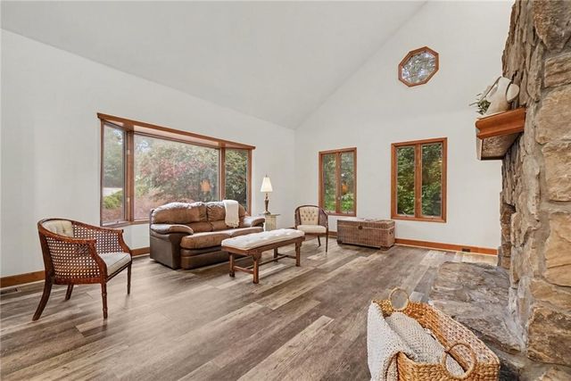 365 Crosstree Lane, Sandy Springs, GA 30328