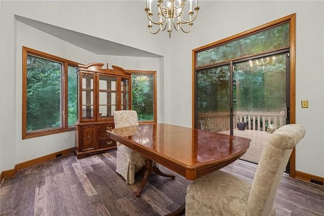 365 Crosstree Lane, Sandy Springs, GA 30328