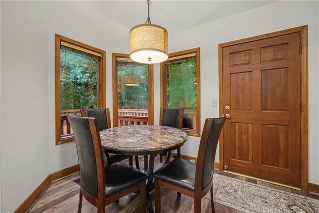 365 Crosstree Lane, Sandy Springs, GA 30328