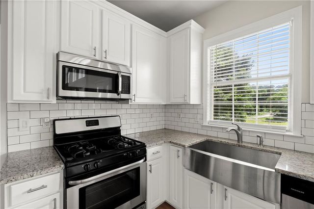 4256 Glenlake Parkway NW, Kennesaw, GA 30144
