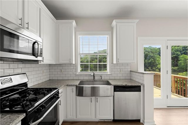 4256 Glenlake Parkway NW, Kennesaw, GA 30144