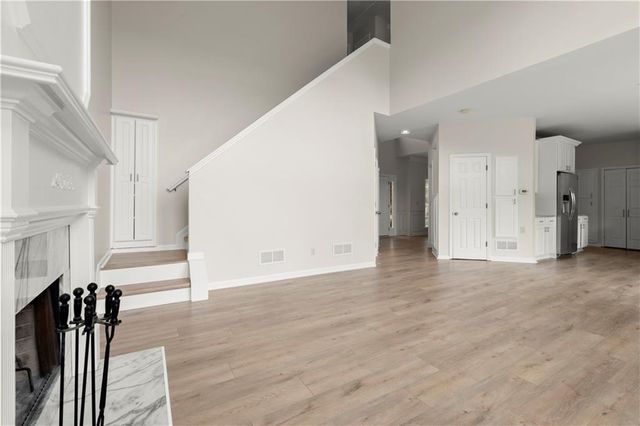 4256 Glenlake Parkway NW, Kennesaw, GA 30144