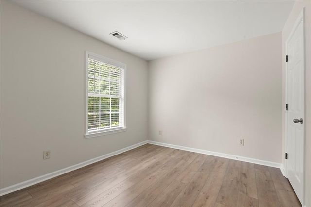 4256 Glenlake Parkway NW, Kennesaw, GA 30144