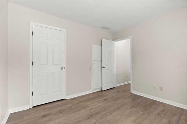 4256 Glenlake Parkway NW, Kennesaw, GA 30144