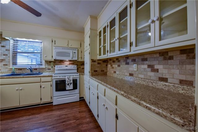 2515 Linda, Tuscaloosa, AL 35405