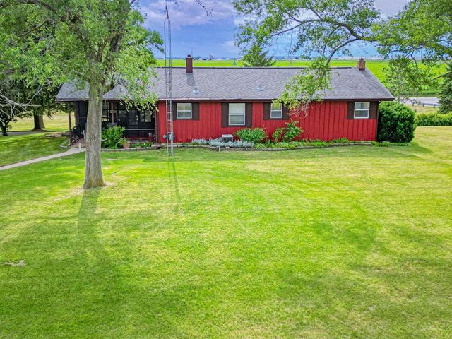 2410 E Oregon Trail, Janesville, WI 53546