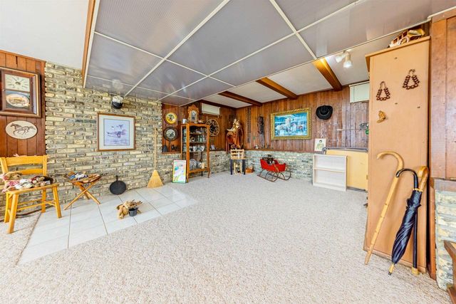 2410 E Oregon Trail, Janesville, WI 53546