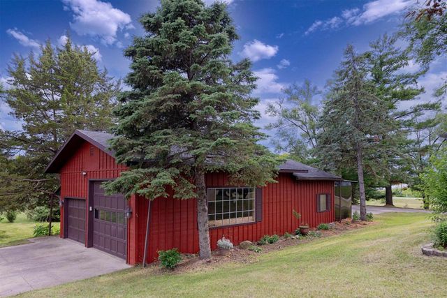 2410 E Oregon Trail, Janesville, WI 53546