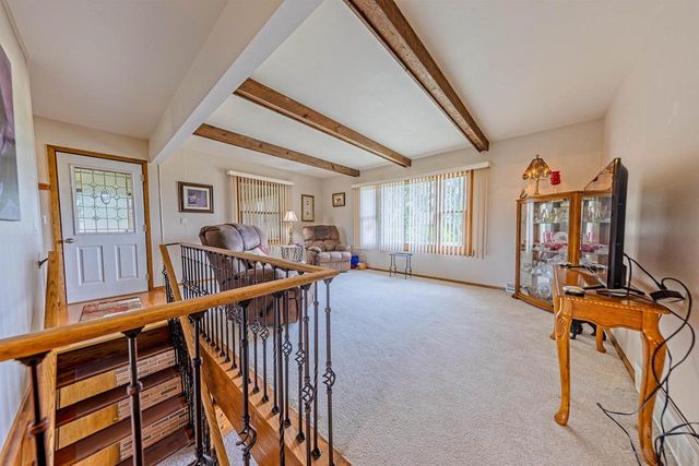 2410 E Oregon Trail, Janesville, WI 53546