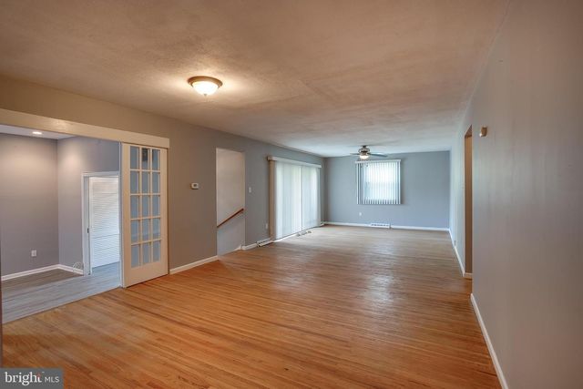 403 JAMAICA DR, Cherry Hill, NJ 08002