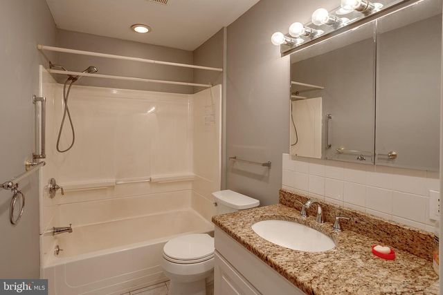 403 JAMAICA DR, Cherry Hill, NJ 08002