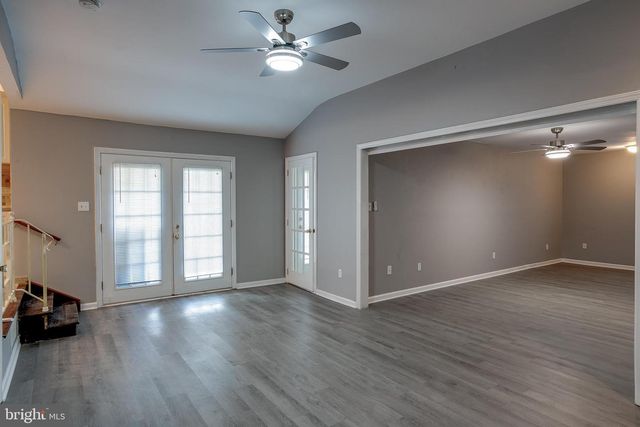 403 JAMAICA DR, Cherry Hill, NJ 08002
