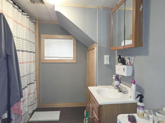 215 Park St, Malone, NY 12953