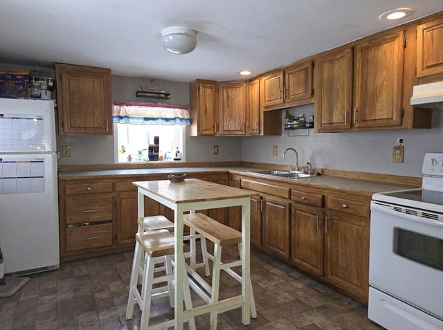 215 Park St, Malone, NY 12953