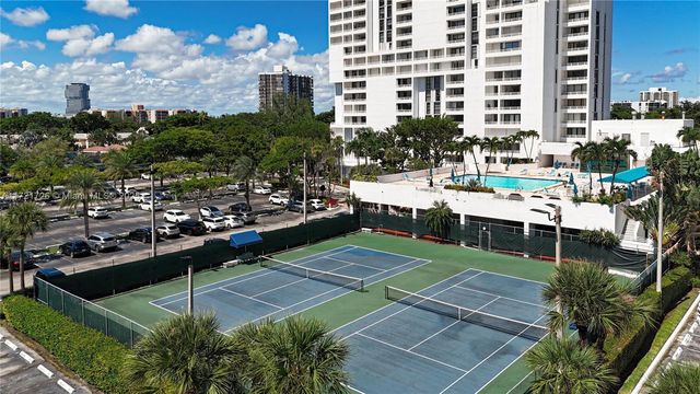 20225 NE 34th Ct 817, Aventura, FL 33180