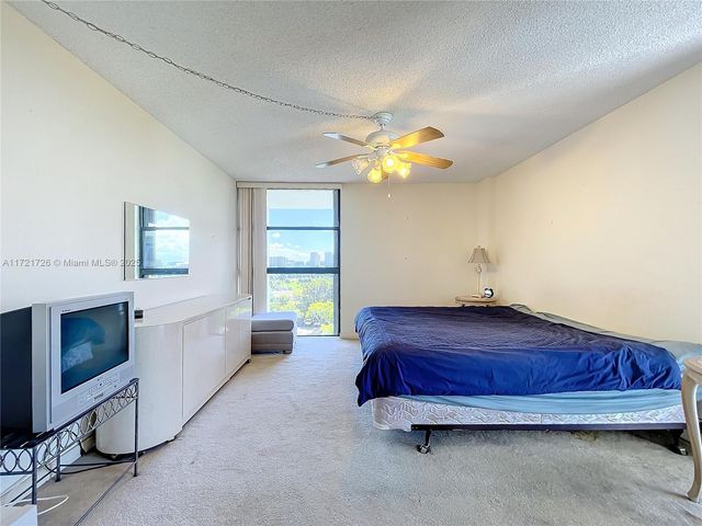 20225 NE 34th Ct 817, Aventura, FL 33180