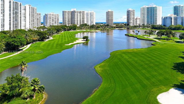 20225 NE 34th Ct 817, Aventura, FL 33180