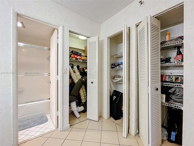20225 NE 34th Ct 817, Aventura, FL 33180