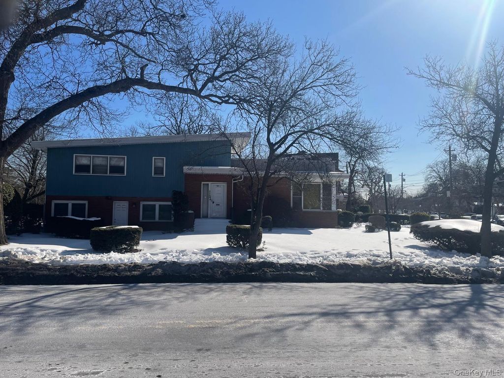 885 Central Avenue, Far Rockaway, NY 11691