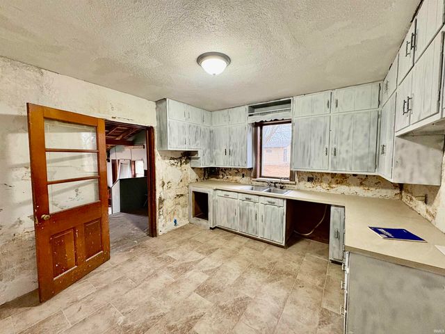 4011 SE SR 116 Road, Bluffton, IN 46714