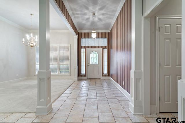 6529 Salisbury Ln, Tyler, TX 75703